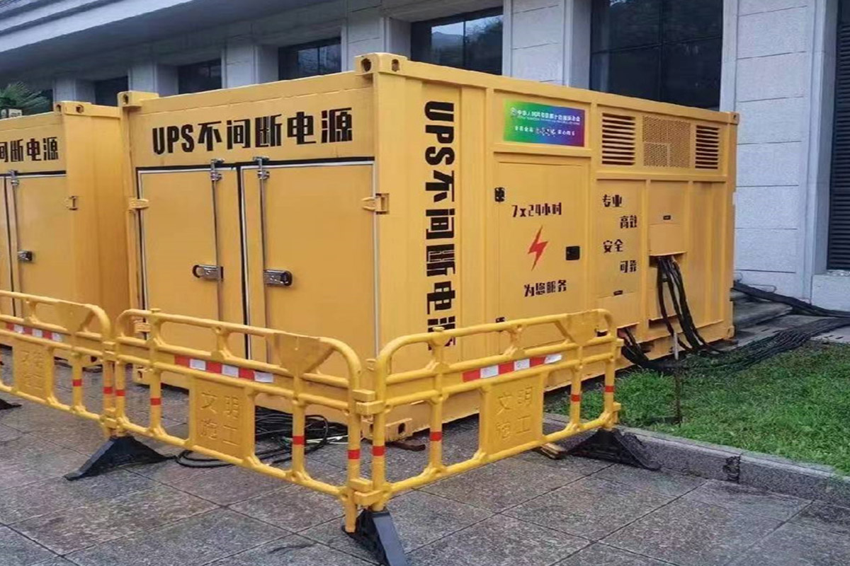 镇坪发电机租赁施工现场